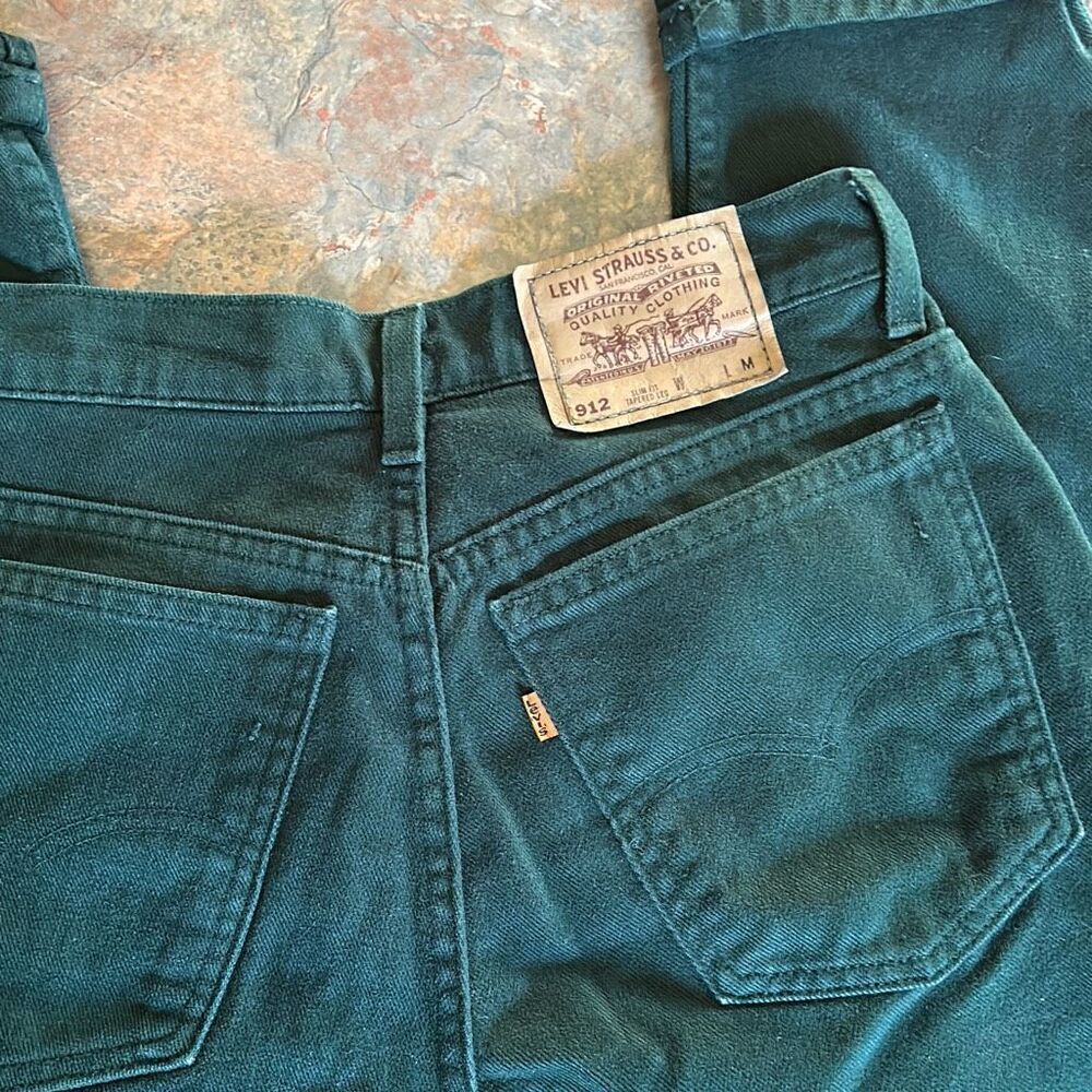 Vintage Levi’s 912 Emerald Green Denim Jeans Slim Fit Tapered Leg